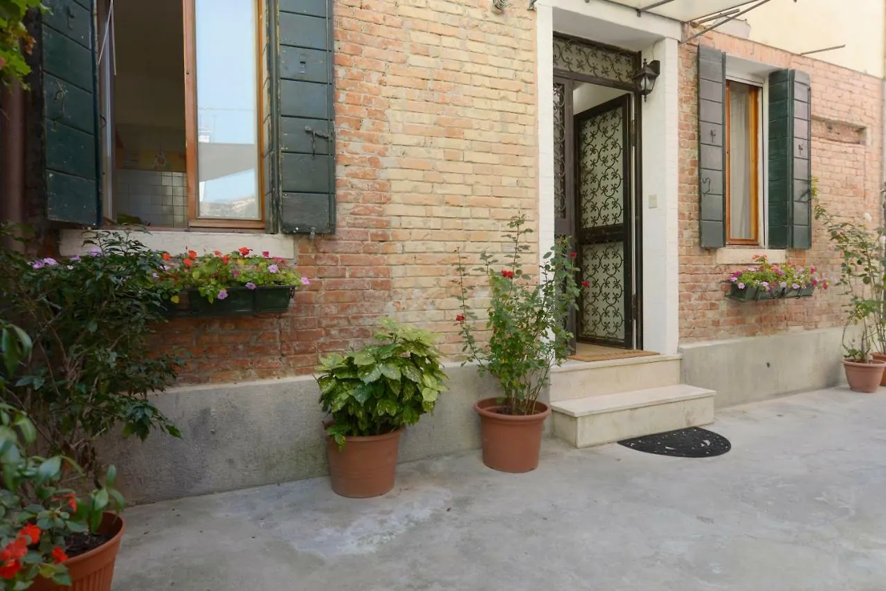 Apartment Secret Garden Venice